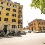 Testaccio Luminous And Large Apartment
